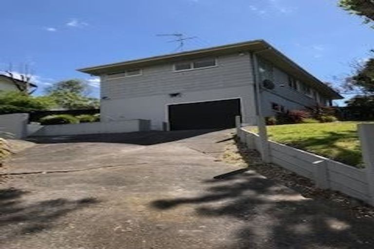 Photo of property in 57 Reynella Drive, Massey, Auckland, 0614