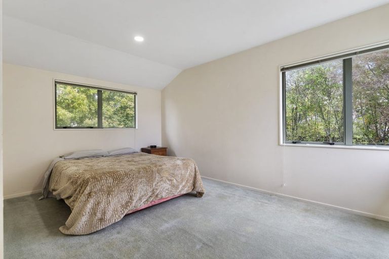 Photo of property in 4 San Ambrosio Rise, Henderson, Auckland, 0612