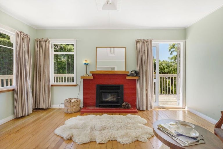 Photo of property in 3d Wallace Place, Westown, New Plymouth, 4310