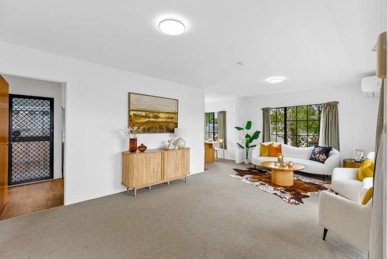 Photo of property in 96a Sturges Road, Henderson, Auckland, 0612