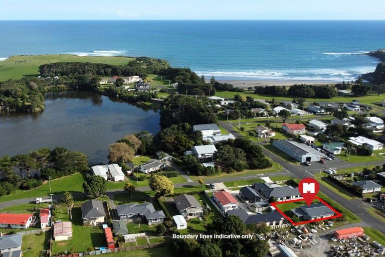 Photo of property in 23 Layard Street, Opunake, 4616