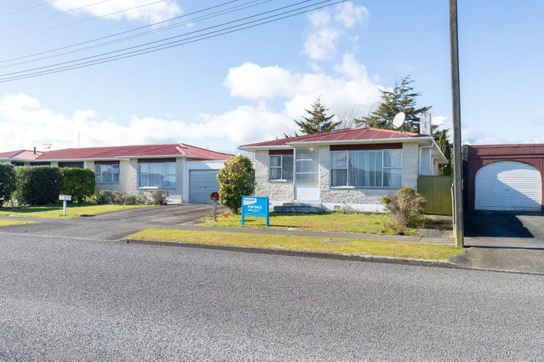 Photo of property in 12 Parker Avenue, Levin, 5510
