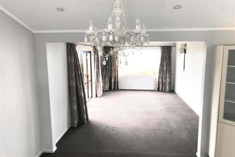 Photo of property in 953 East Coast Road, Torbay, Auckland, 0630