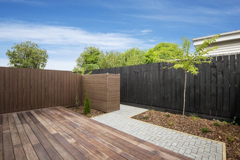 Photo of property in 3/9 Edgeware Road, St Albans, Christchurch, 8014