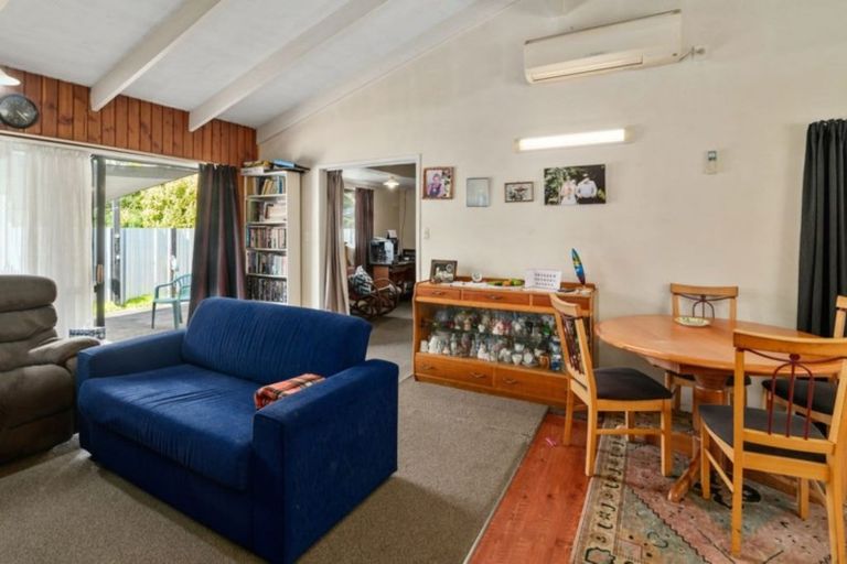 Photo of property in 9a Peter Place, Mangakakahi, Rotorua, 3015