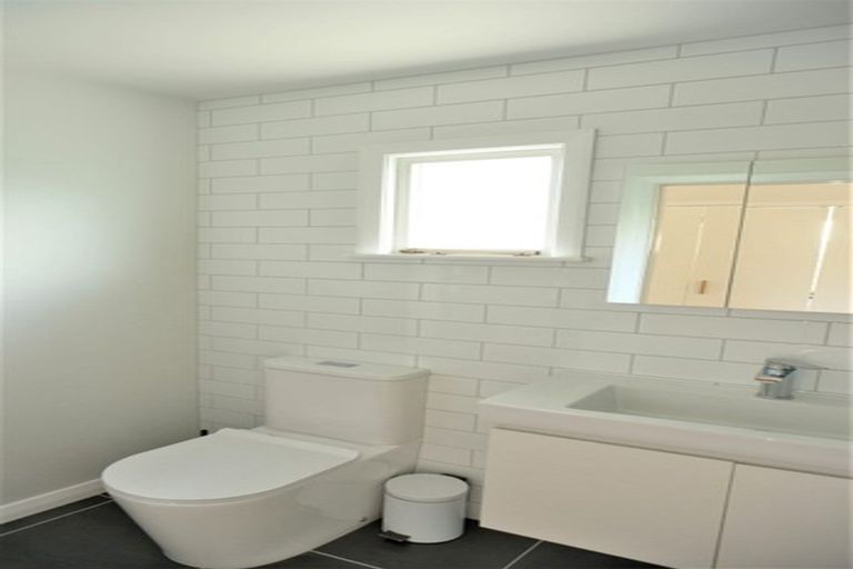 Photo of property in 206 Powderham Street, New Plymouth, 4310