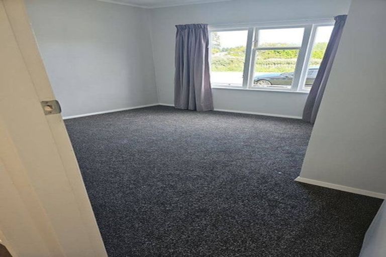 Photo of property in 88 Victoria Street, Carterton, 5713