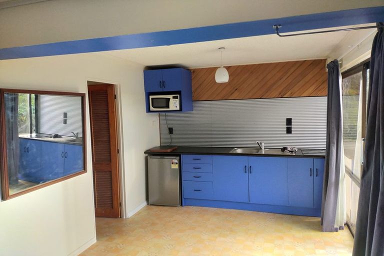 Photo of property in 30 Dixon Street, Oakura, 4314