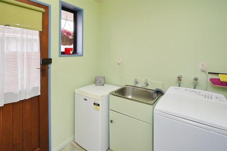 Photo of property in 1/149 Northcote Road, Northcote, Christchurch, 8052