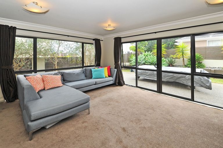 Photo of property in 257 Hill Road, The Gardens, Auckland, 2105