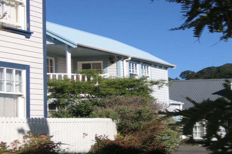 Photo of property in 8c Somerset Avenue, Newtown, Wellington, 6021