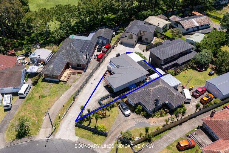 Photo of property in 9 Malcolm Place, Mangere East, Auckland, 2024