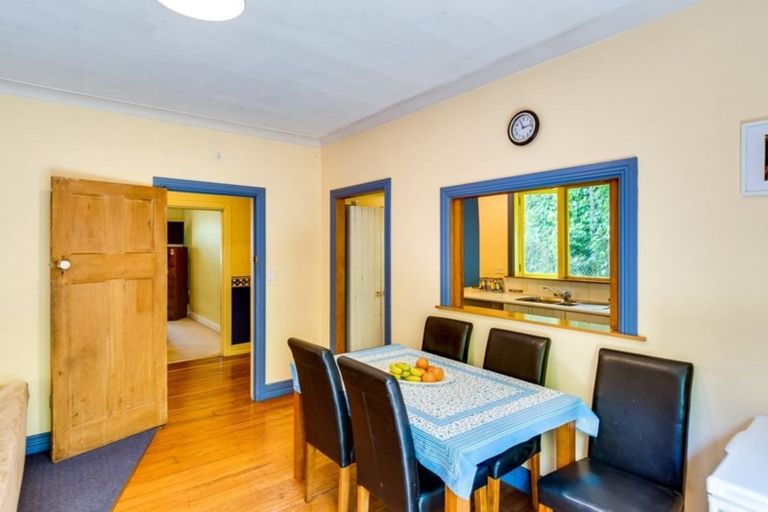 Photo of property in 124 Shakespeare Road, Bluff Hill, Napier, 4110