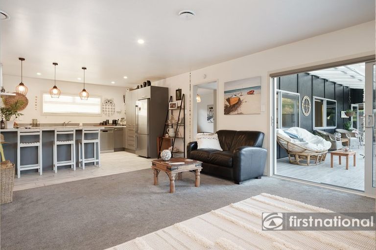 Photo of property in 120 Pukehina Parade, Pukehina, Te Puke, 3189