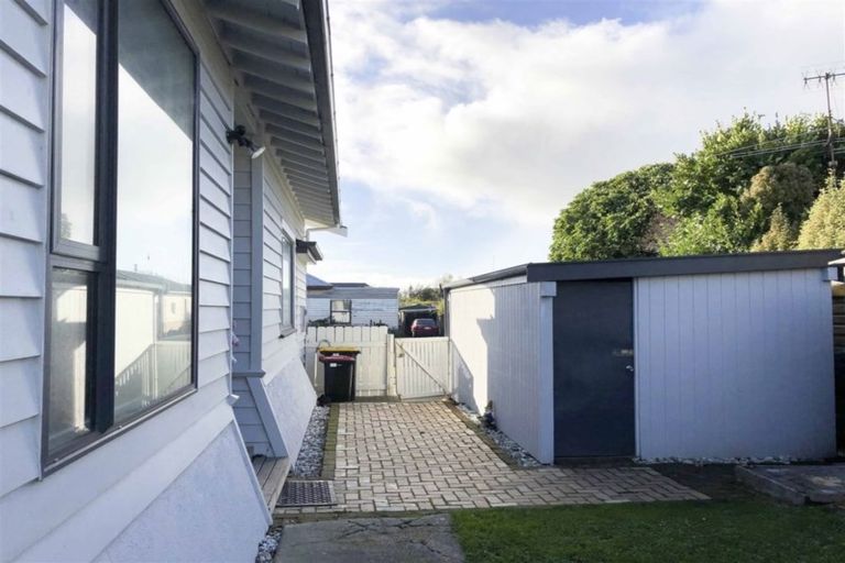 Photo of property in 1 Collingwood Street, Strathern, Invercargill, 9812