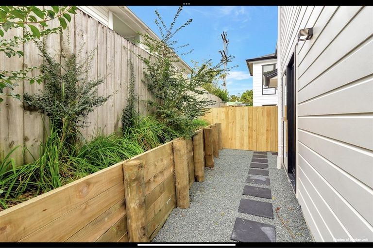 Photo of property in 131 Pooks Road, Ranui, Auckland, 0612