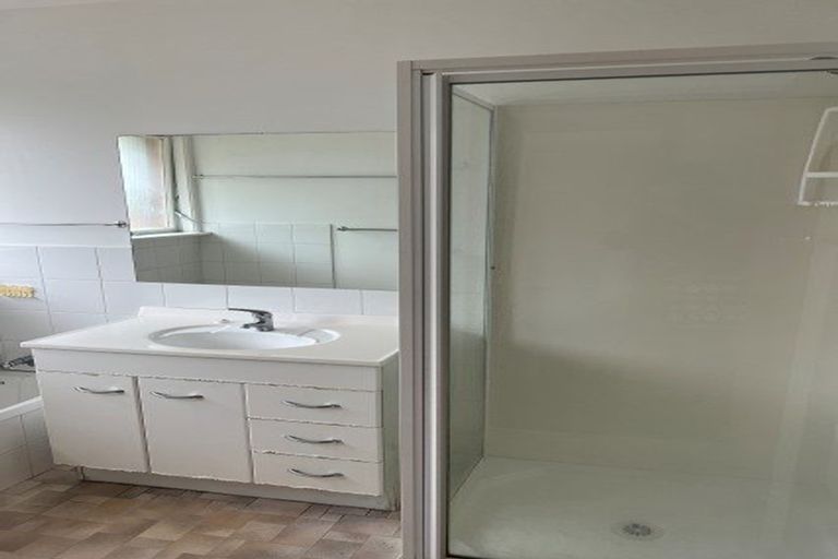 Photo of property in 27 Maidstone Road, Ilam, Christchurch, 8041
