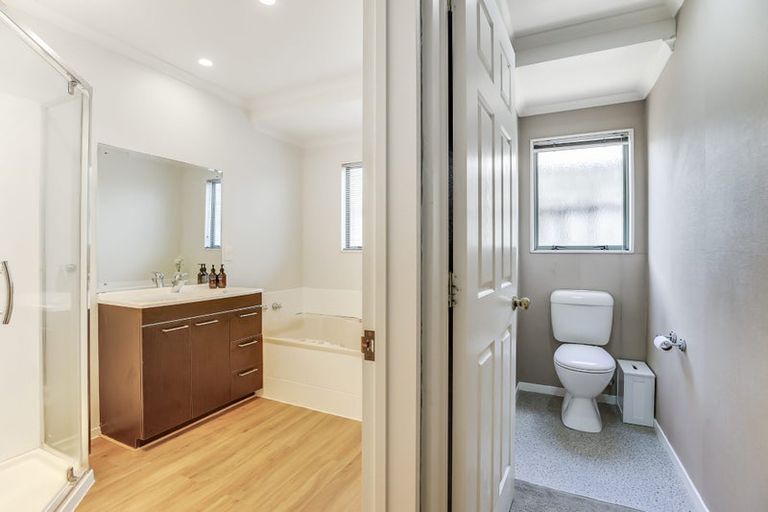 Photo of property in 20 Admiral Crescent, Flagstaff, Hamilton, 3210