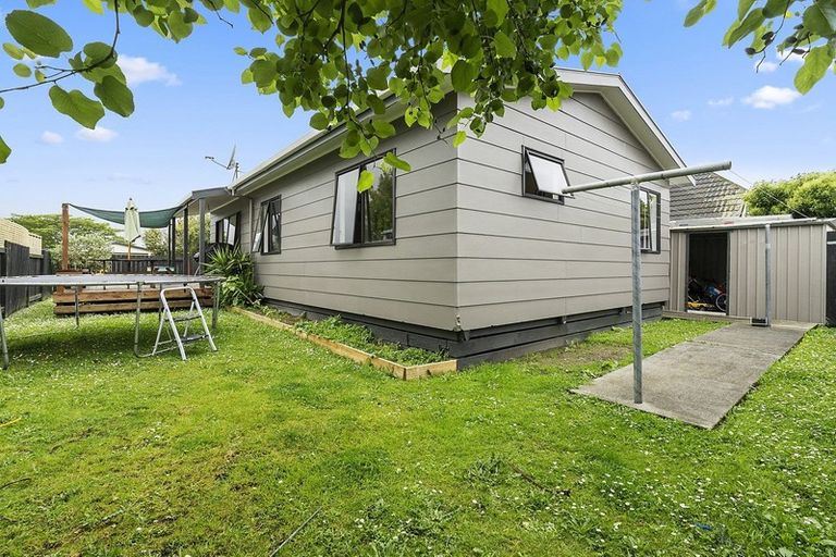Photo of property in 3 Newton Place, Westbrook, Palmerston North, 4412