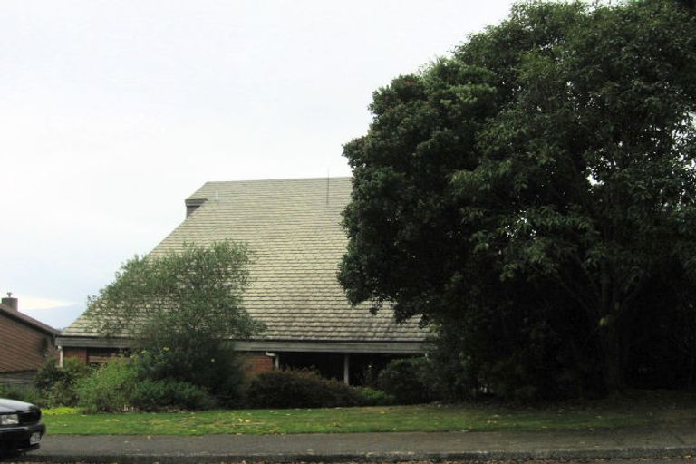 Photo of property in 130 Winara Avenue, Waikanae, 5036