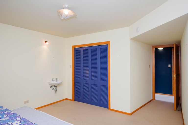 Photo of property in 3 Wharfdale Street, Macandrew Bay, Dunedin, 9014