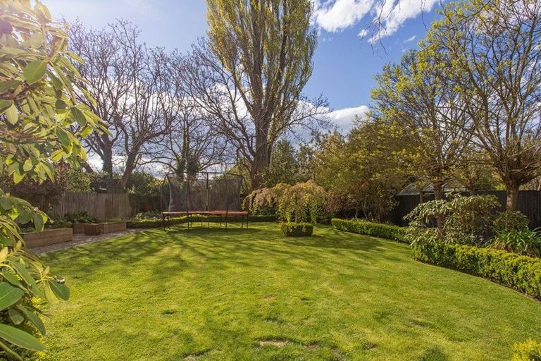 Photo of property in 497 Ilam Road, Bryndwr, Christchurch, 8052