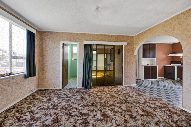 Photo of property in 61 Ngatai Street, Manaia, 4612