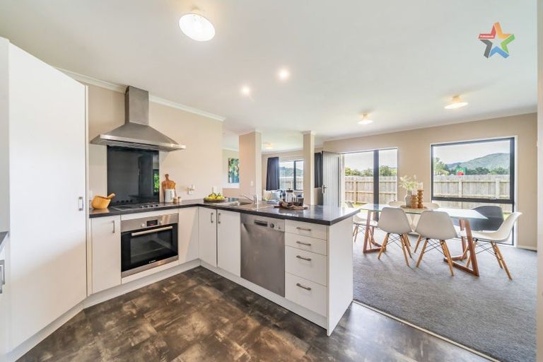 Photo of property in 24a Wainuiomata Road, Wainuiomata, Lower Hutt, 5014