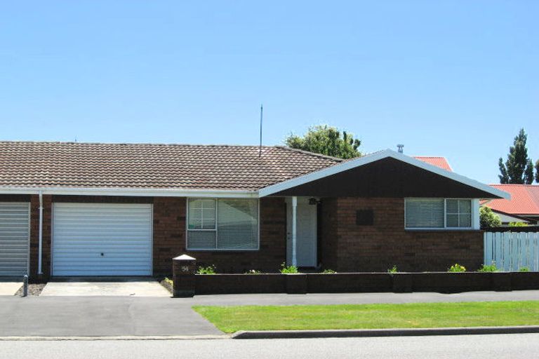 Photo of property in 94a Merrin Street, Avonhead, Christchurch, 8042