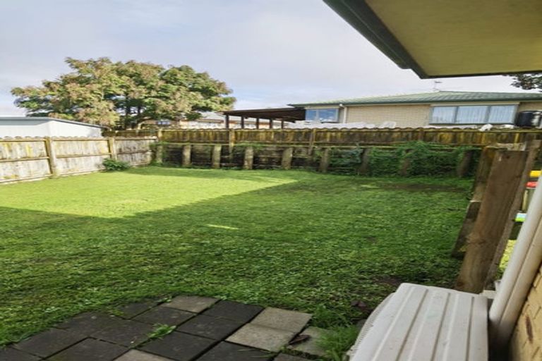 Photo of property in 15 Kaimoana Street, Weymouth, Auckland, 2103