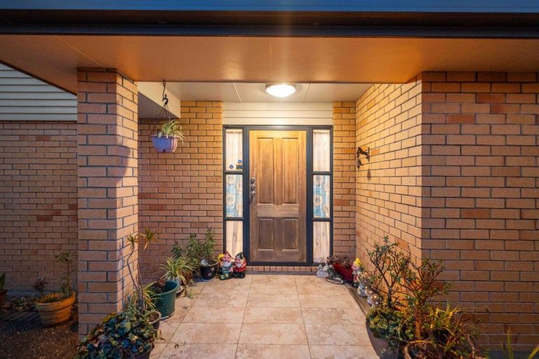 Photo of property in 22a Marvon Downs Avenue, Pakuranga Heights, Auckland, 2010