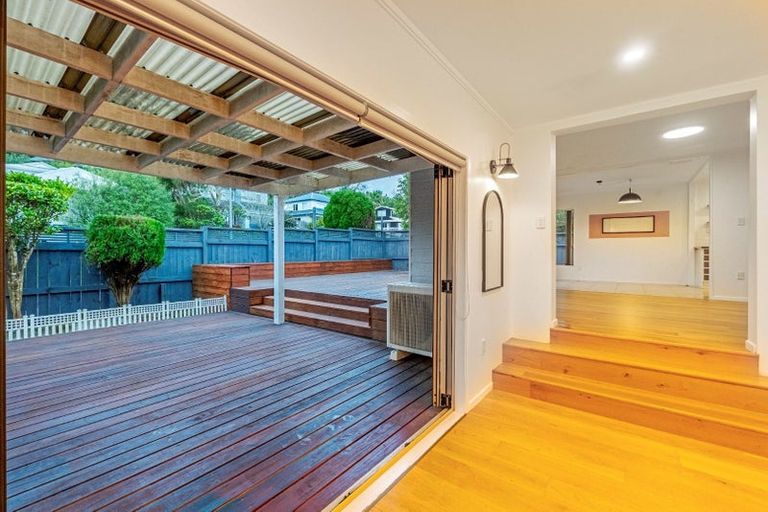 Photo of property in 79 Stapleford Crescent, Browns Bay, Auckland, 0630