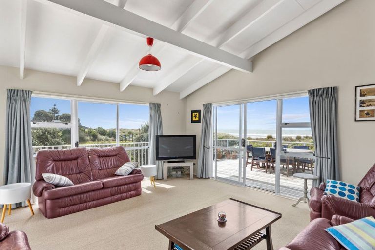 Photo of property in 49 Blue Pacific Parade, Riversdale Beach, Masterton, 5872