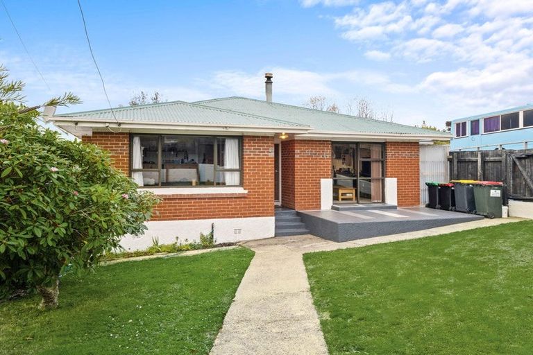 Photo of property in 239 Brockville Road, Brockville, Dunedin, 9011