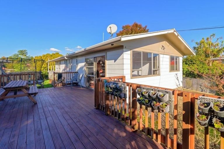 Photo of property in 13 Pedlar Street, Mangakakahi, Rotorua, 3015