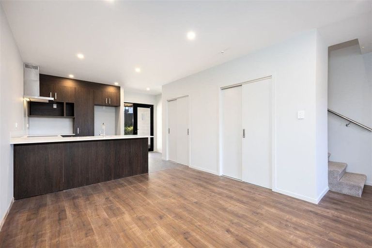 Photo of property in 108 Te Oneroa Way, Long Bay, Auckland, 0630