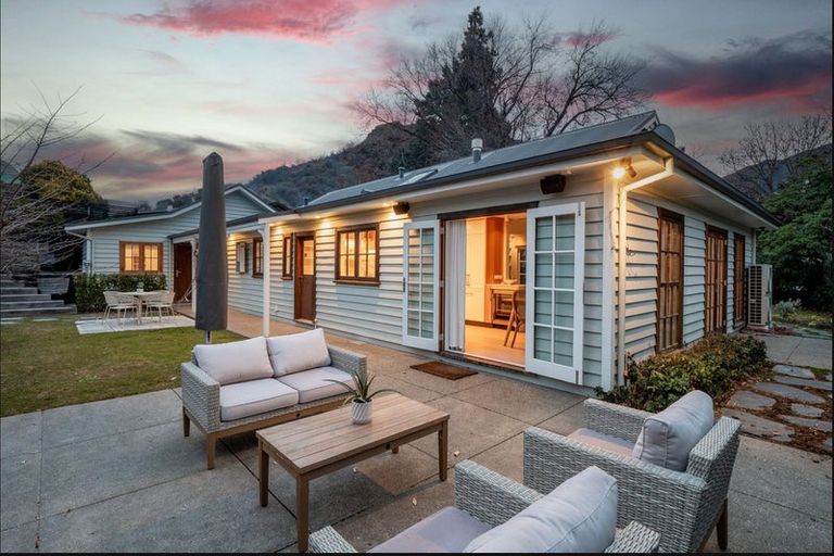 Photo of property in 21 Berkshire Street, Arrowtown, 9302