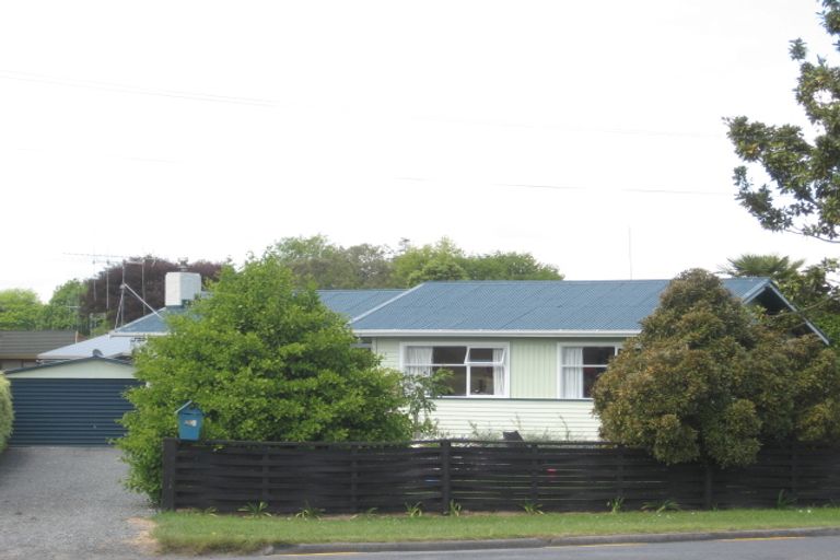 Photo of property in 232 Shakespeare Street, Leamington, Cambridge, 3432