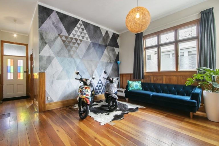 Photo of property in 13 Beach Street, Petone, Lower Hutt, 5012