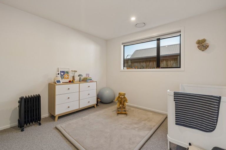 Photo of property in 39 Drysdale Road, Jacks Point, 9371