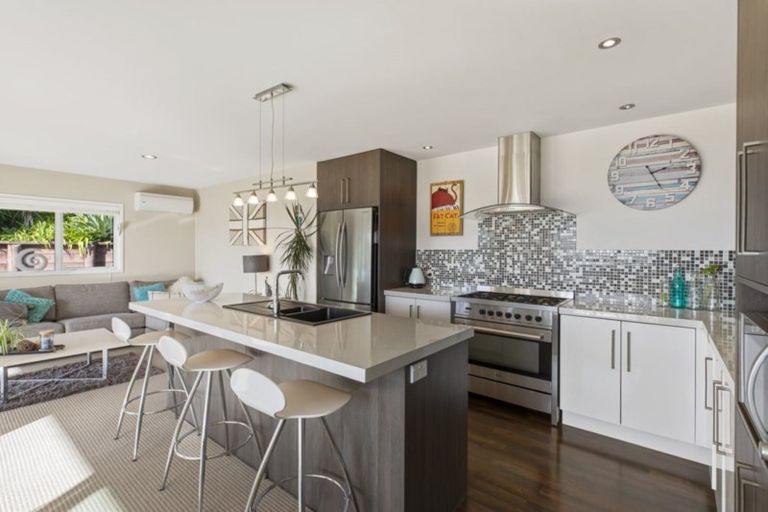 Photo of property in 23 Kestrel Avenue, Welcome Bay, Tauranga, 3112