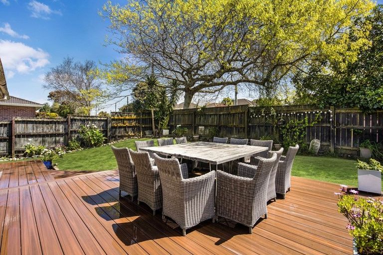 Photo of property in 81 Arimu Road, Papakura, 2110