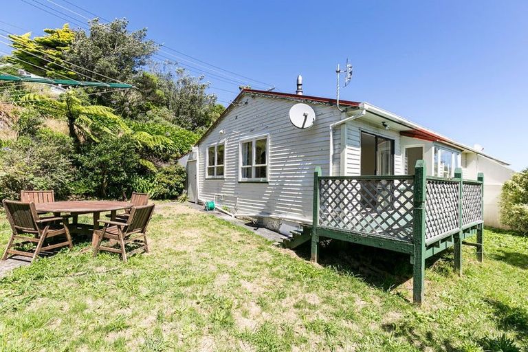 Photo of property in 81b Black Rock Road, Newlands, Wellington, 6037