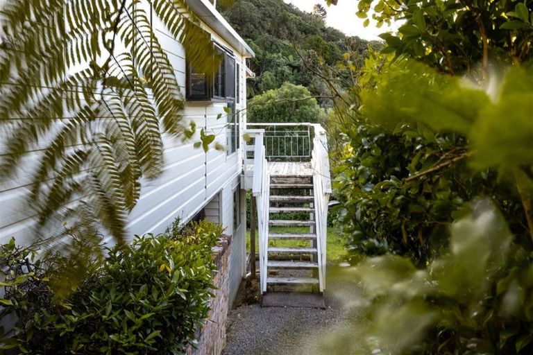 Photo of property in 659 Queen Charlotte Drive, Havelock, Picton, 7281