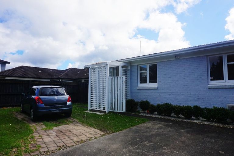 Photo of property in 416 West Coast Road, Glen Eden, Auckland, 0602