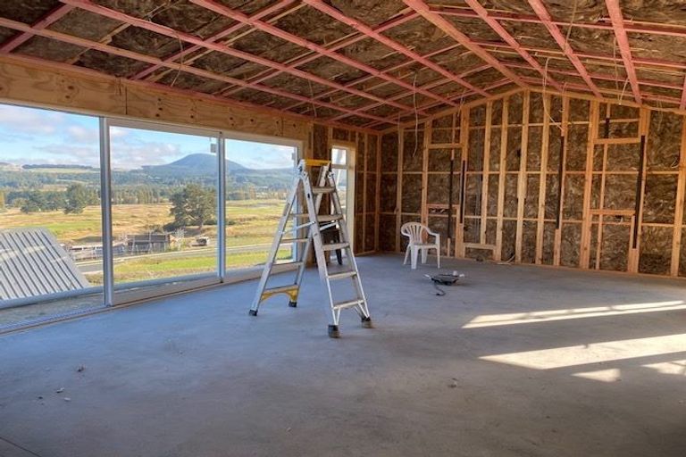 Photo of property in 52 Kittyhawk Drive, Kinloch, Taupo, 3377