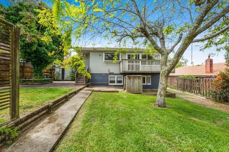 Photo of property in 21 Patons Road, Howick, Auckland, 2014