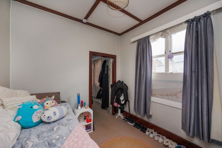 Photo of property in 12 Fitzroy Street, Terrace End, Palmerston North, 4410