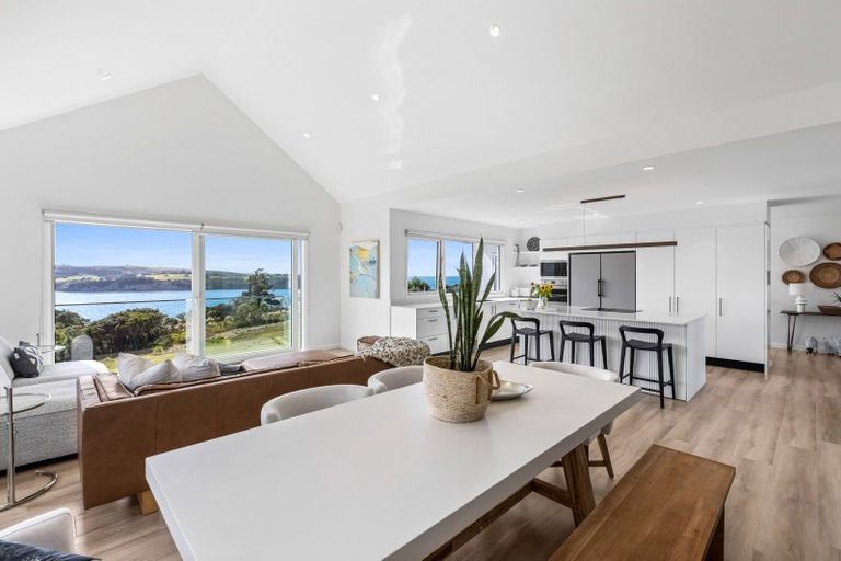 Photo of property in 30 Pacific Cliffs Drive, Gulf Harbour, Whangaparaoa, 0930