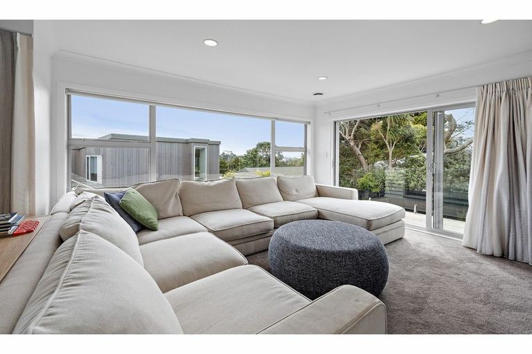 Photo of property in 54 Aberdeen Road, Campbells Bay, Auckland, 0620